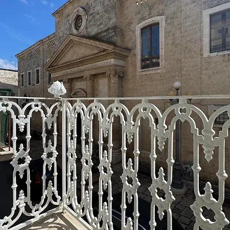 Academia Apulian Apartment Mola di Bari